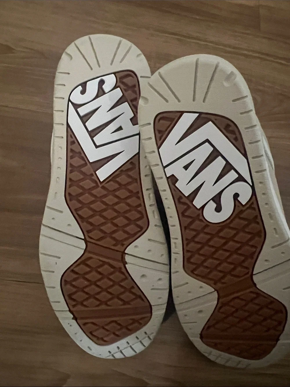 Women’s 6.5/Men’s 5 Vans Beige Suede Sneakers with White Stripe